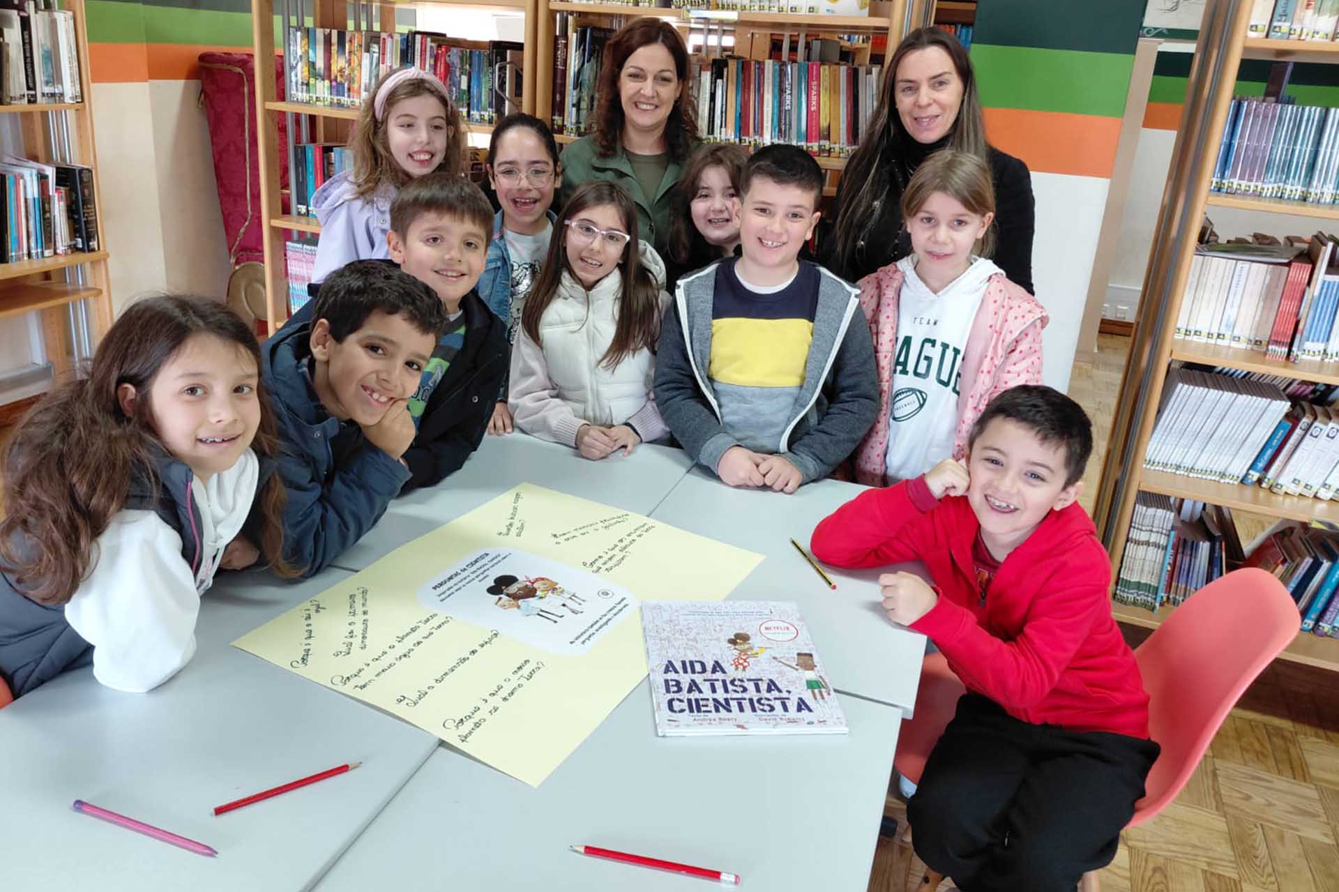 Do Laboratório à Biblioteca: Pequenos Cientistas à Descoberta